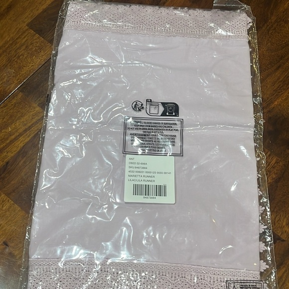 Gorgeous NIB Anthropologie Lilac Marietta Table Runner 16”x 90” - Picture 3 of 4